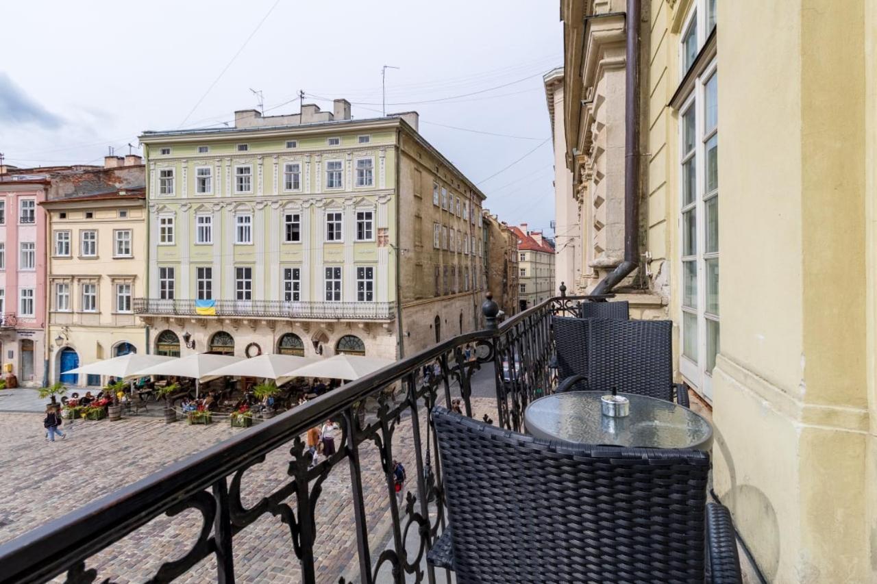 In Town Hostel Liov Exterior foto